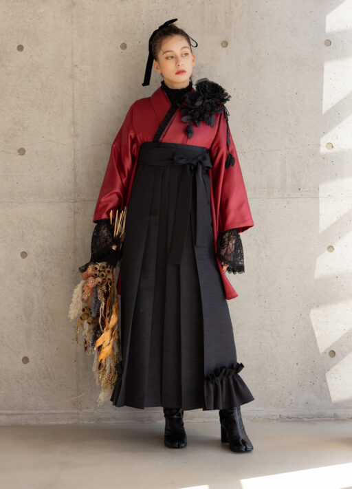 卒業袴：赤・黒