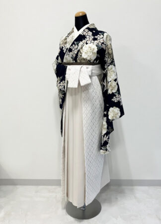 卒業袴：黒・白