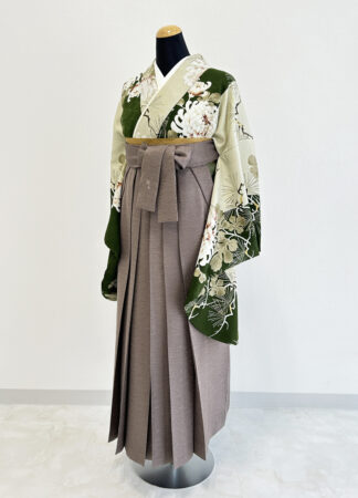 卒業袴：緑・茶色・白